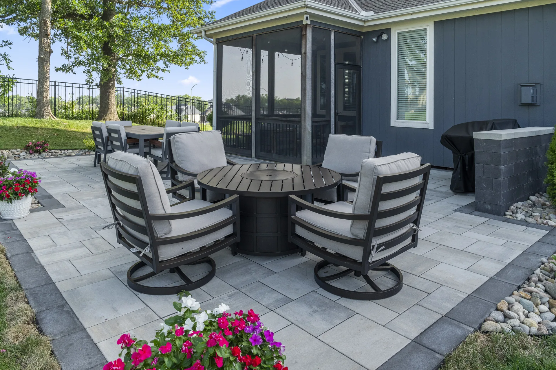 Wide view of the outdoor dining and seating arrangement